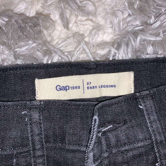 Gap Jeans - Picture 2 of 3